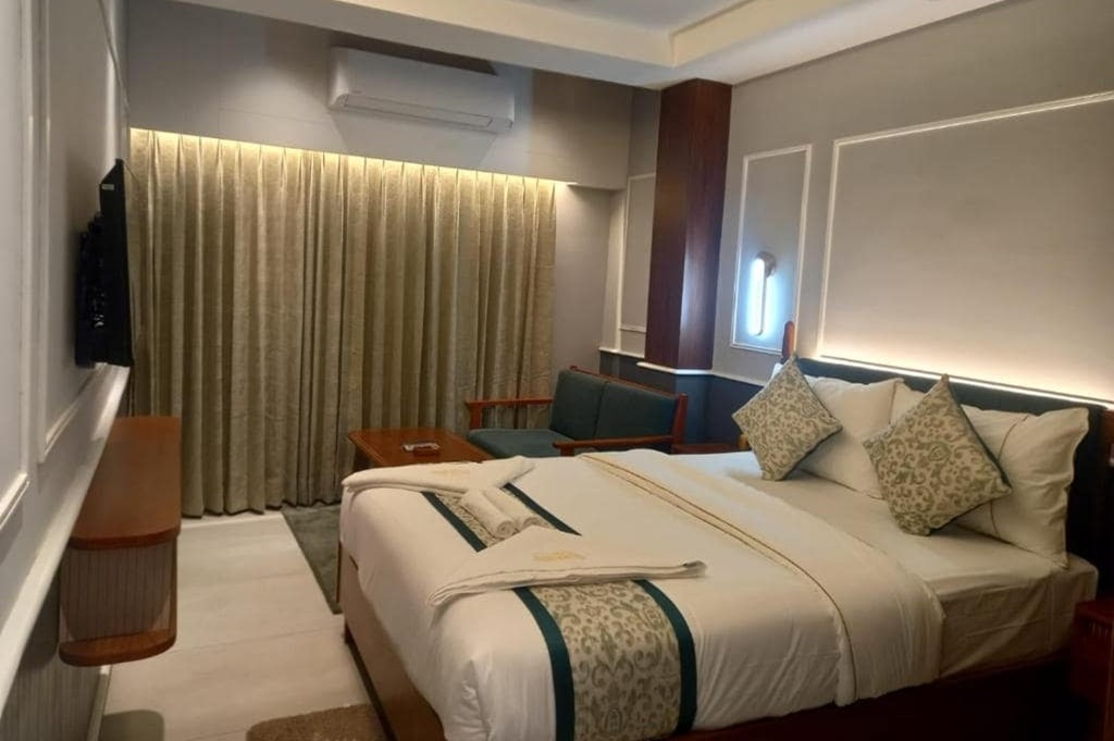King Room with Sea View-1-min-min