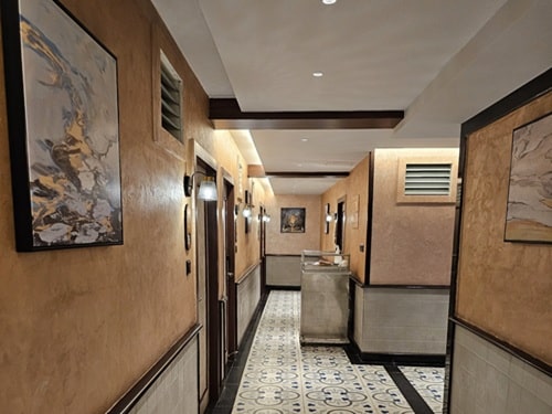 SUPER DELUX 4 BED ROOM (AC)